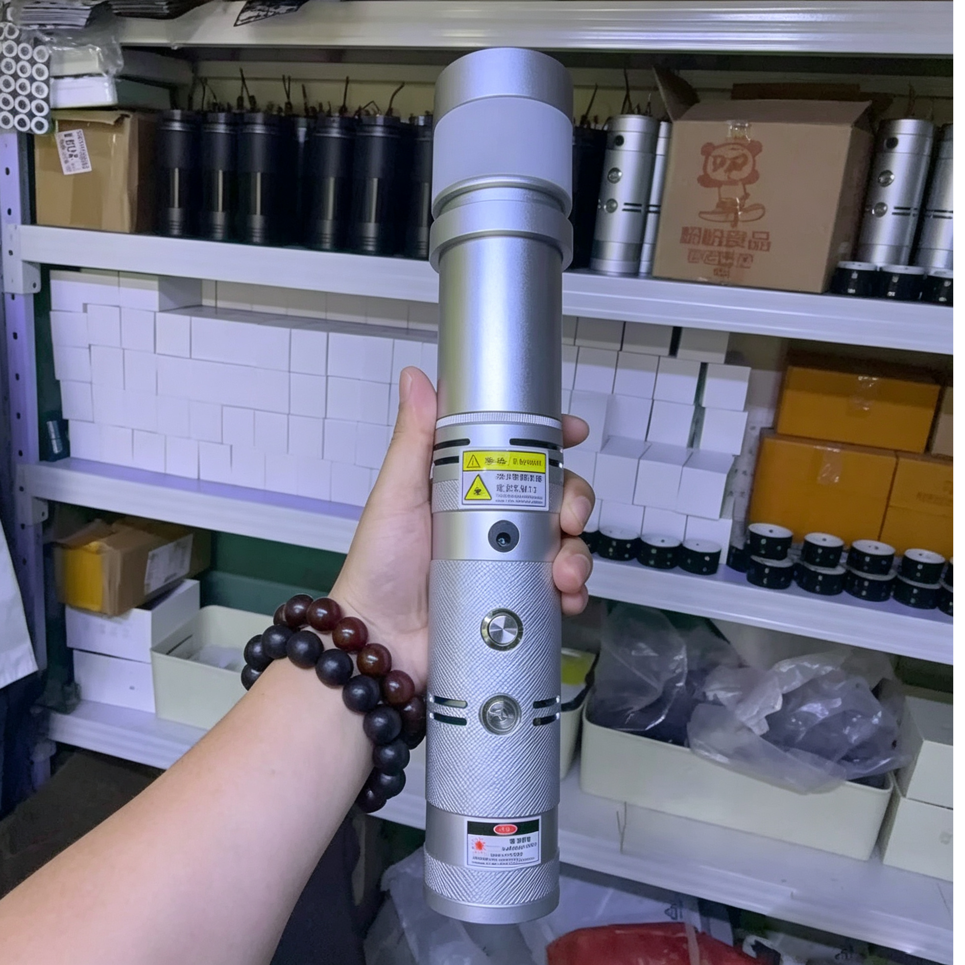 200Wハンドヘルドレーザー点火器 - 高効率で安全にアイテムを点火!